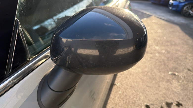 MINI Hatchback 1.5 Cooper Classic II 3dr Petrol Hatchback